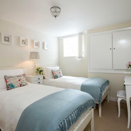 Albany Apartment Уитби Экстерьер фото