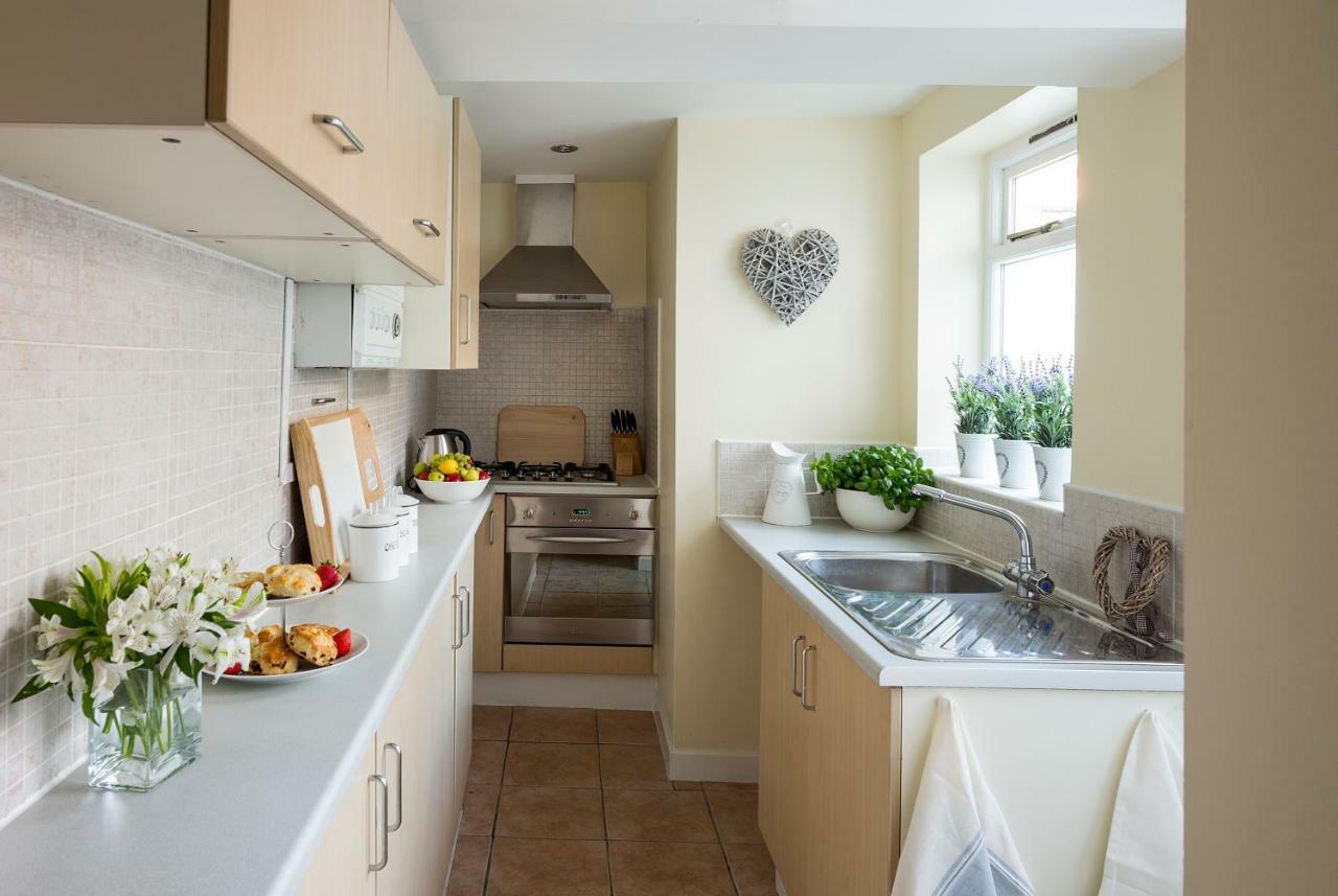 Albany Apartment Уитби Экстерьер фото